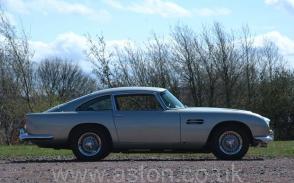   Aston Martin DB5 1965.       .