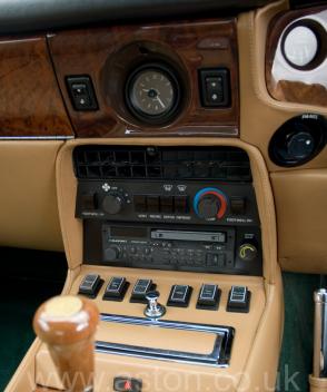     Aston Martin Vantage X-Pack 1989.       .
