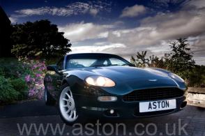    Aston Martin DB7 Coupe 1997.       .