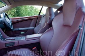    Aston Martin DB9 2005.       .