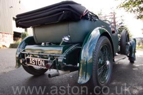     Aston Martin  (Lagonda 2-Litre Supercharged Tourer) 1932.       .